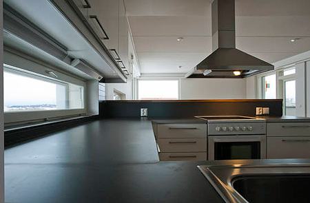 Keittiörempan voi tehdä/teettää itse, taloyhtiön luvalla. Foto: hel.fi