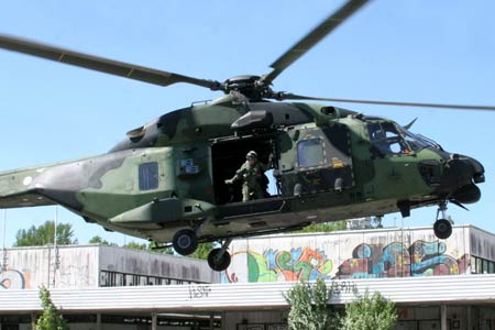 Myös helikopterit olivat mukana harjoituksessa, foto: hel.fi