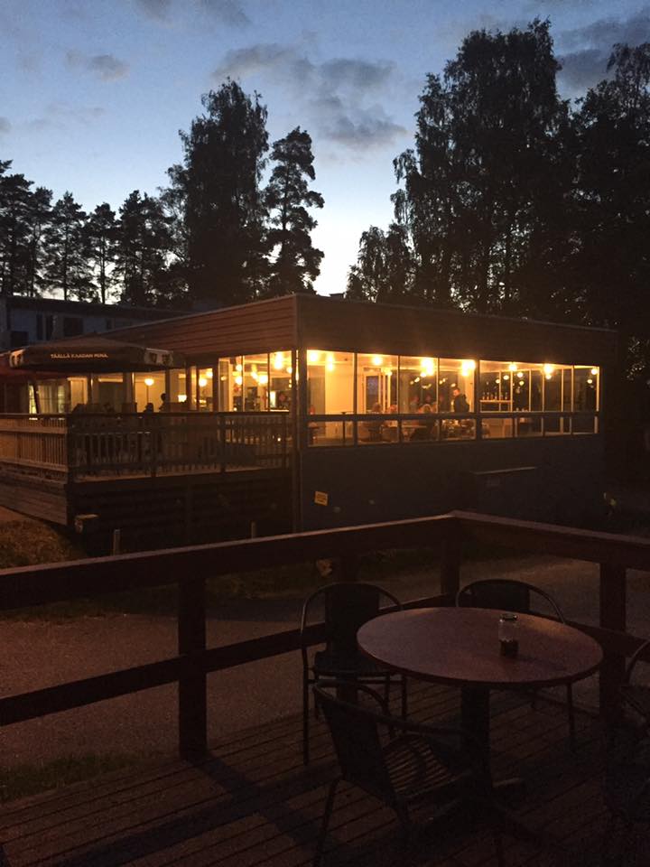 Avoinna myös ilaisin ja vkonloppuna -02