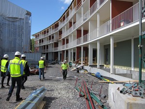 Honkasuolle rakentuvia puukerrostaloja Kuva: Pirjo Pekkarinen-Kanerva, 2016