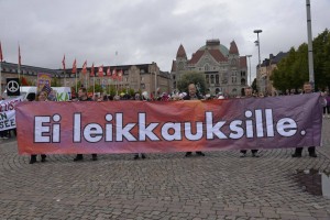 Mielenosoitus Rautatientorilla 3.9.16 Kuva: Mikko Reijola